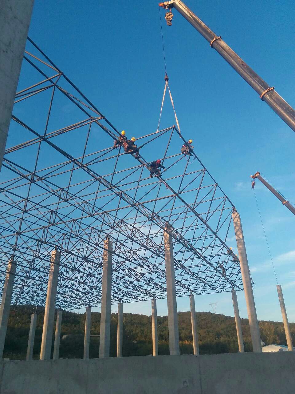 五指山汪清物流园网架